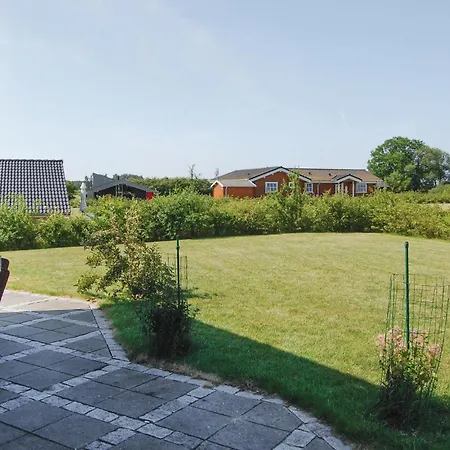 Cozy Home In Humble With Sauna Holiday home Humble