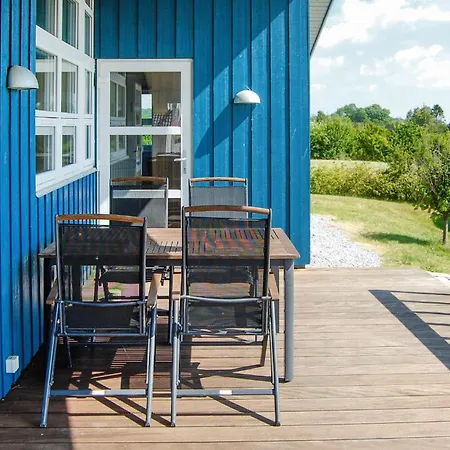 Holiday home Cozy Home In Humble With Sauna Humble