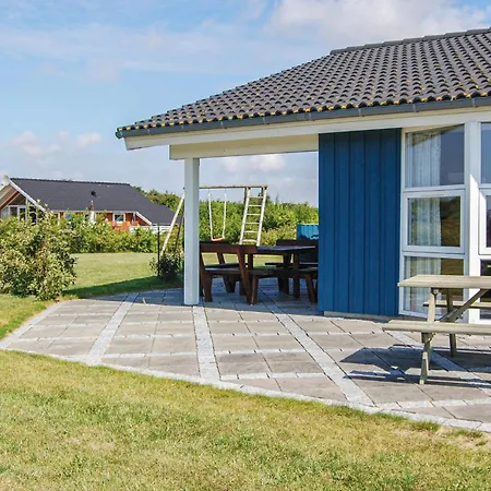 Holiday home Cozy Home In Humble With Sauna *